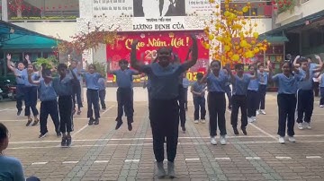 Bài thể dục Lớp 5/4 trường TH Lương Định Của Quận 3