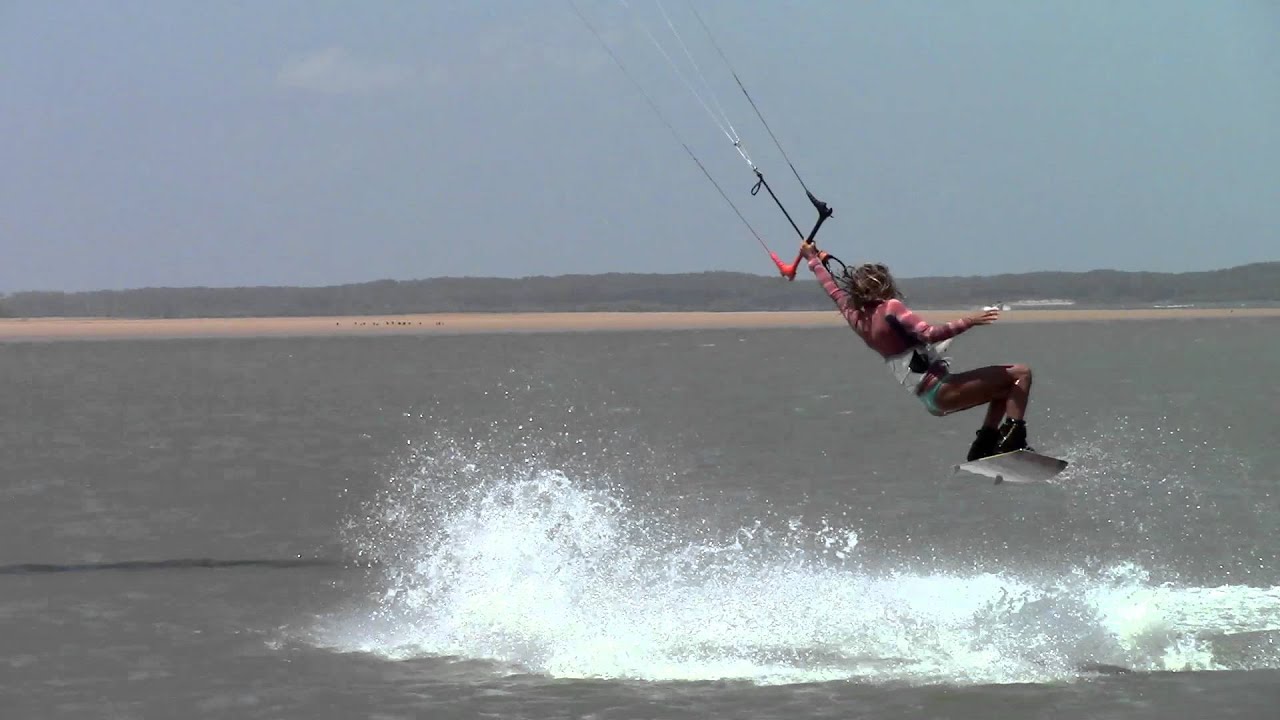 Kitesurfing Technique - Unhooked Popped Front Grab Slow Mo