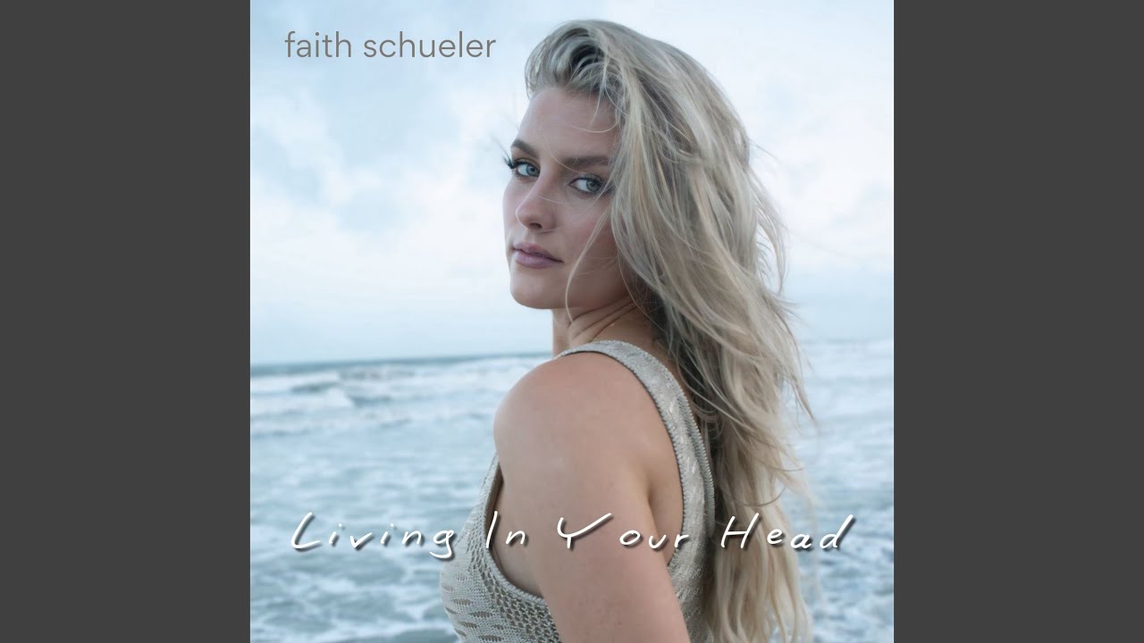 在 YouTube 上觀看「Living In Your Head」 在 YouTube 上觀看「Living In Your Head」