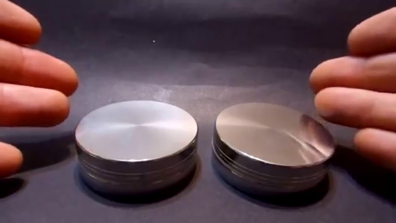 Picador , grinder de tabaco en metal liso grande