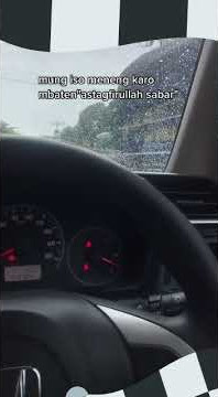 Story wa nyetir mobil sambil dengerin musik 'Galau'