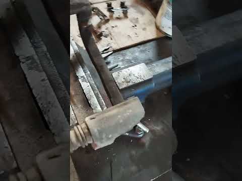закисшие направляющие пальцы