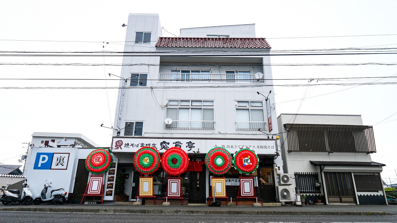 超絶焼そばラッシュ！働く男たちを支える焼そば専門店に密着丨Japanese Street Food