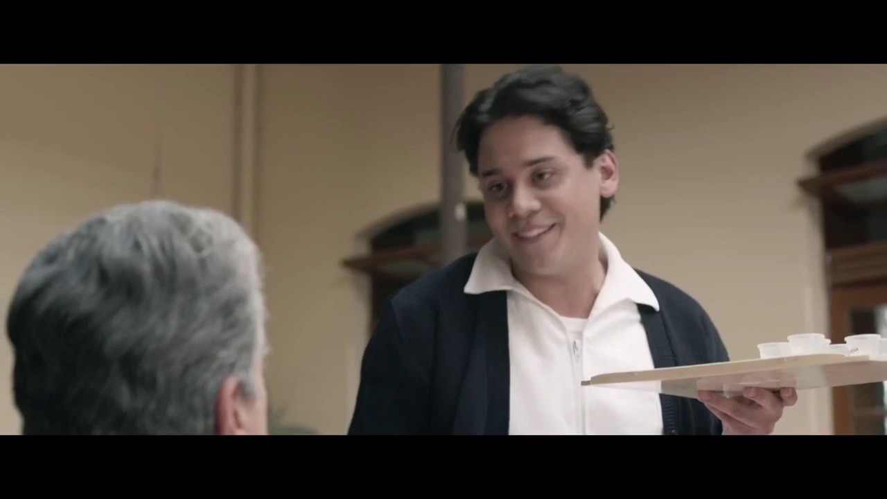 Un Padre No Tan Padre Trailer en español YouTube Un Padre No Tan Padre Trailer en español YouTube