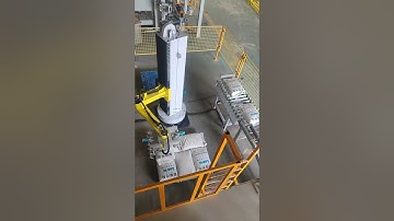 High-efficiency production line column palletizing robot