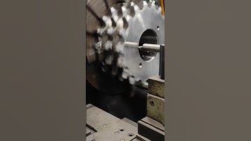 Machining a large gear sprocket on TOS sus80 lathe #asmr #oldtools #machine #boring #bar #gear