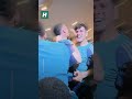 La joie communicative des joueurs d'Arsenal sacrés champions d'Angleterre devant leur télé