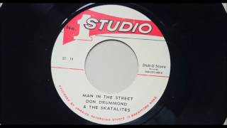 Vignette de la vidéo "Don Drummond & The Skatalites - Man In The Street"