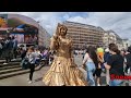 Amazing entertainer  street performer  london  statue