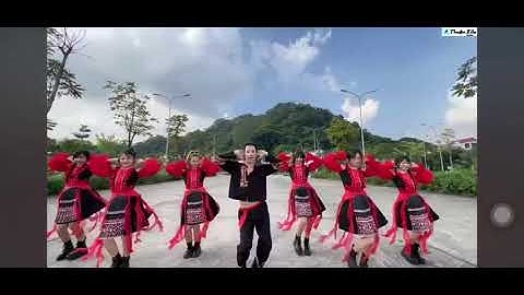 Đi giữa trời rực rỡ mashup lớn rồi còn khóc nhè