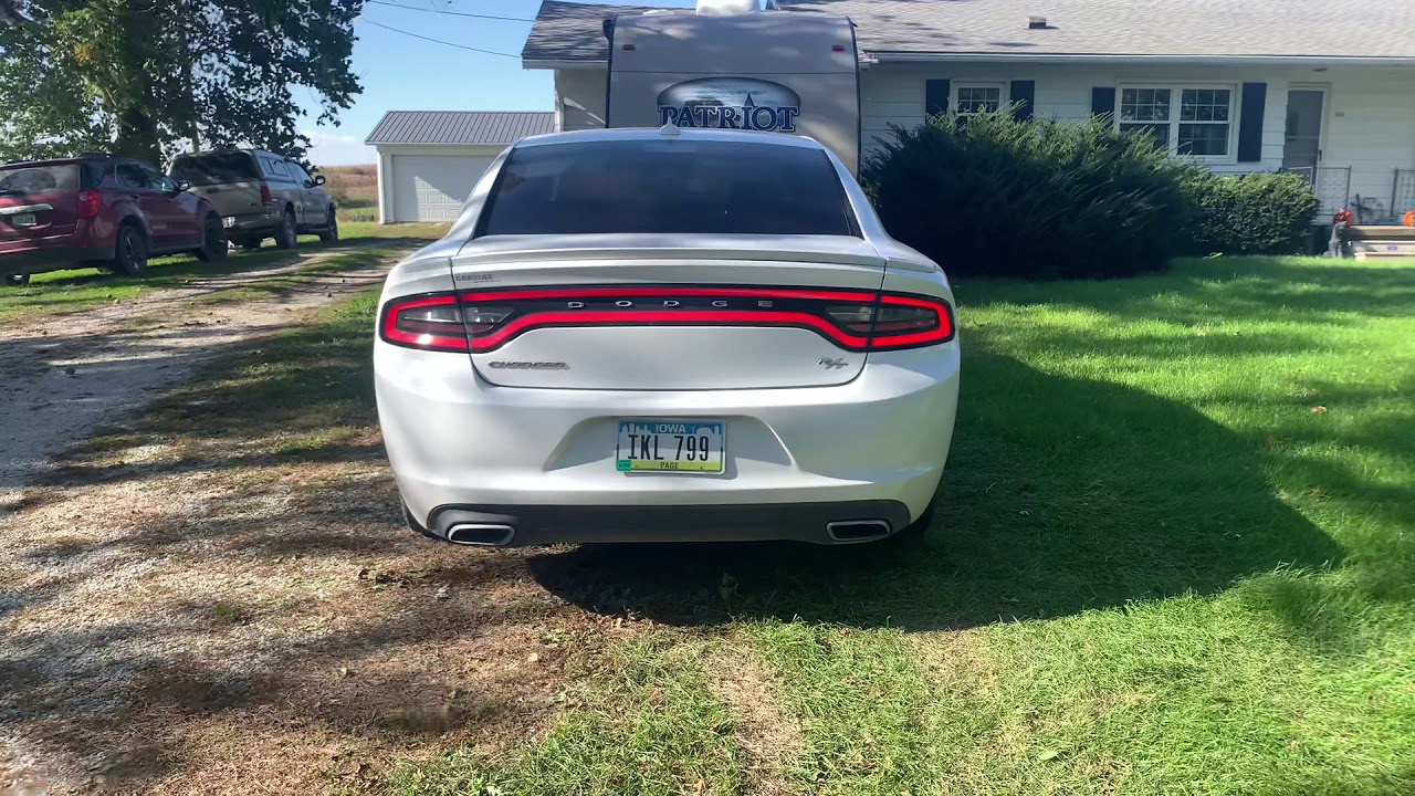 2016 Charger RT mid muffler delete and resonator delete. ( Cold Start