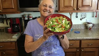 Simple Healthy Green Salad…low carb, delicious