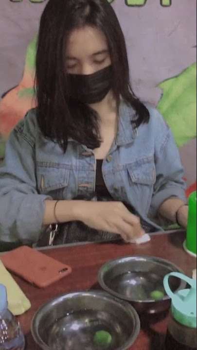 Story wa Mentahan halu makan bareng cewe cantik. Buat manasin mantan, prank temen.
