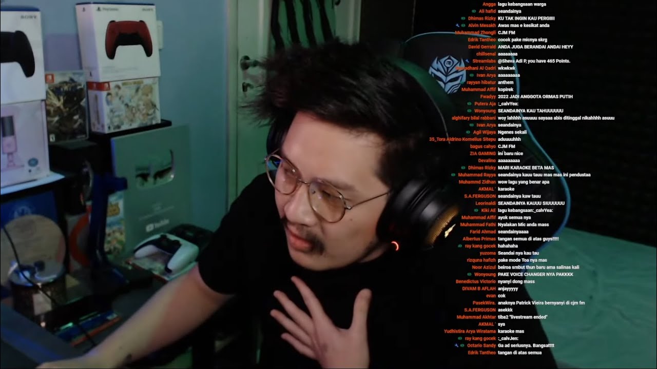 Menyanyikan Lagu Kebangsaan CJM FM Dengan Mic Kondangan