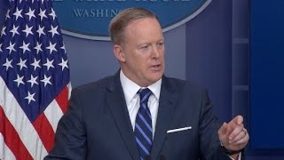 Spicer: Trump thinks Flynn should testify