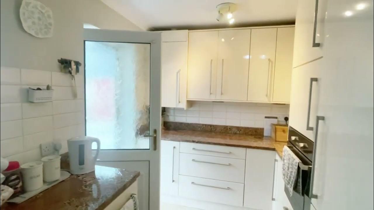 18 Selby Close YouTube