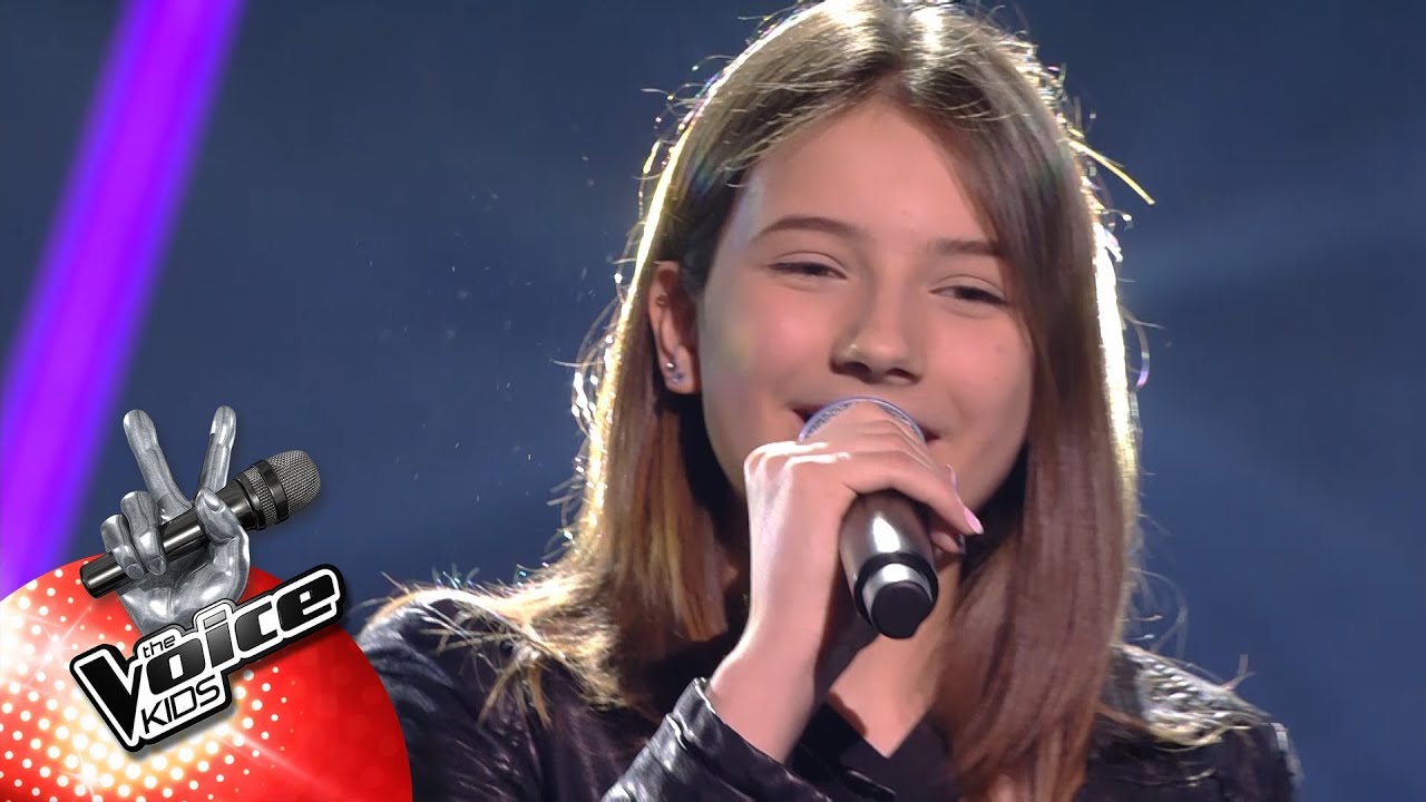 Evi - 'Yours' | Blind Auditions | The Voice Kids | VTM - YouTube