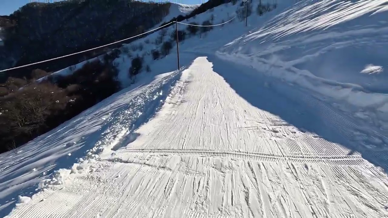 Discesa sci ai piedi da Cima Durand a Rastello Artesina (CN)