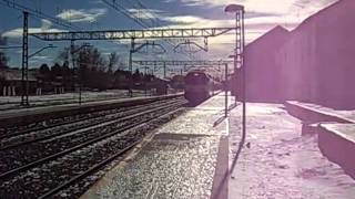 RENFE 252 CON TALGO EN HERRADON-LA CAÑADA 25-12-2010