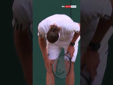 Video Zverev cade sulla palla break e Sinner corre a sincerarsi delle sue condizioni