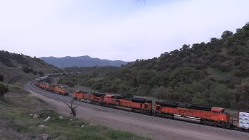 Cable to Caliente, CA (Tehachapi) on the ground in 4k - May 2025 - Meets, auto, manifest, intermodal