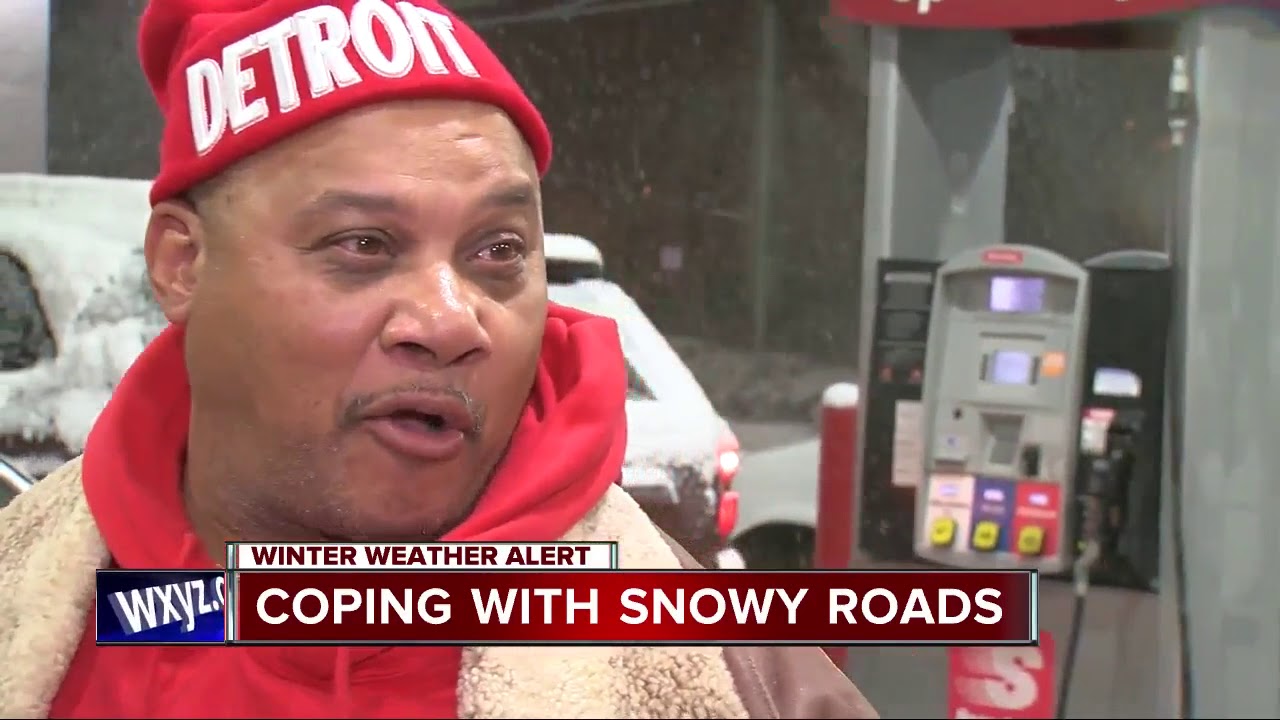 Metro Detroit communities declare snow emergencies - YouTube