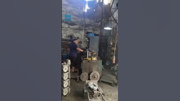 Pipeline leak detection