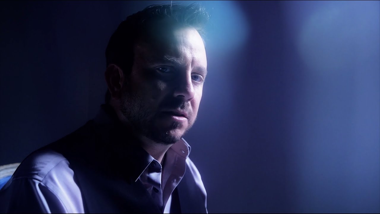 在 YouTube 上觀看「Brandon Rhyder - Leave (official music video)」 在 YouTube 上觀看「Brandon Rhyder - Leave (official music video)」