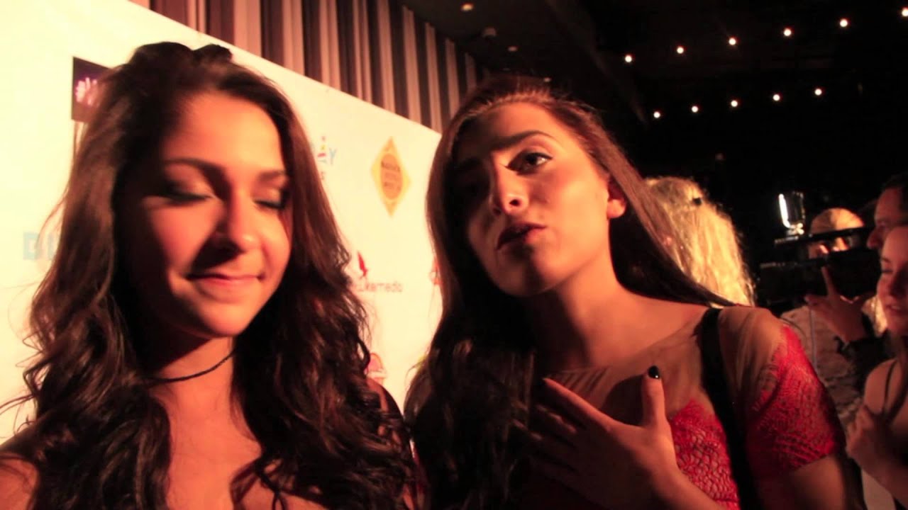 Andrea Russett + Lauren Elizabeth Talk Being Roommates!