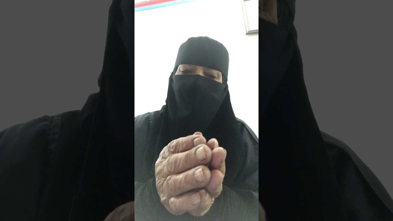 قصة البنت الي ولدت ضبعة