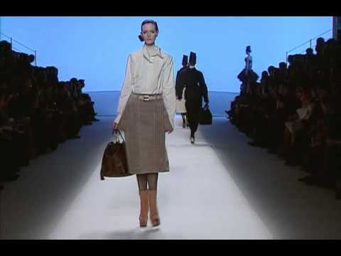 LOUIS VUITTON Fall 2008 2009 Paris - Fashion Channel 