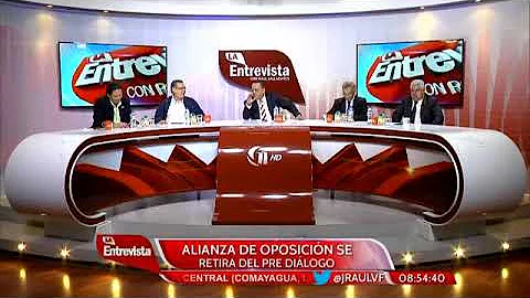 Marvin Ponce y Ricardo Salgado esta maana en el fo...