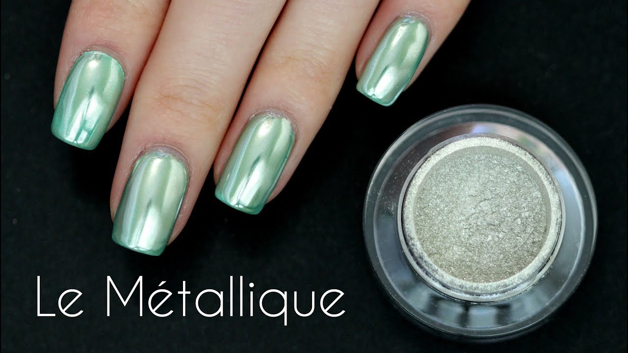 Le Mini Macaron Le Metallique Chrome Manicure Set