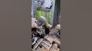 Chain ring fastening process  Good tools and machinery can increase work efficiency  #automobile