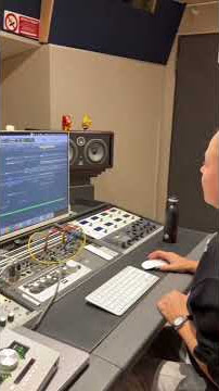 Download lagu In the studio with KAMELIA, as she shows us the elements behind her release on LMU ‘Give Me That’ 💥