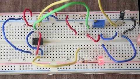 LED blinker circuit on Breadboard using 555 timer IC | Easy demonstration