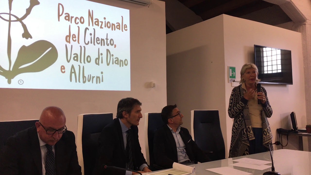 Angela Riccio - Azienda Borgo Riccio - YouTube