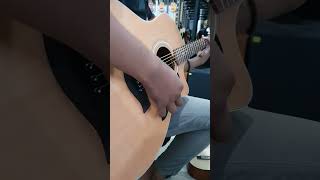 Gitar Taylor kearifan lokal harga 400rb #jualgitar #guitar #tokogitar #gitarakustik