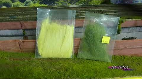Building A Model Railway - Scenics (Adding grass cover)