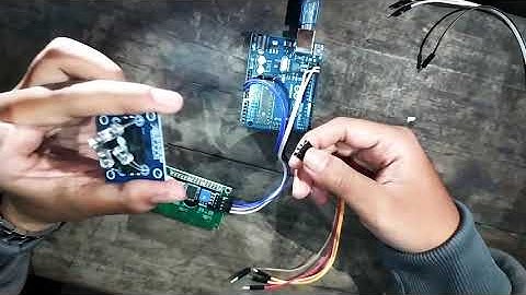 DETEKSI WARNA MENGGUNAKAN ARDUINO UNO DAN SENSOR WARNA TCS3200 | KELOMPOK 9