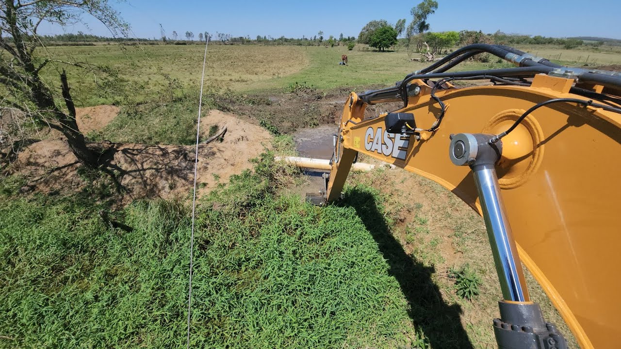💥 POR POUCO NÃO ESTOUROU O CANO! LIMPEZA ARRISCADA COM ESCAVADEIRA!