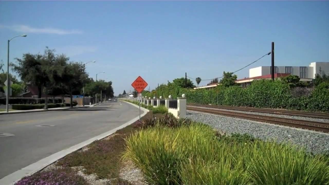 amtrak-580-at-17th-street-in-santa-ana-5-31-10-youtube