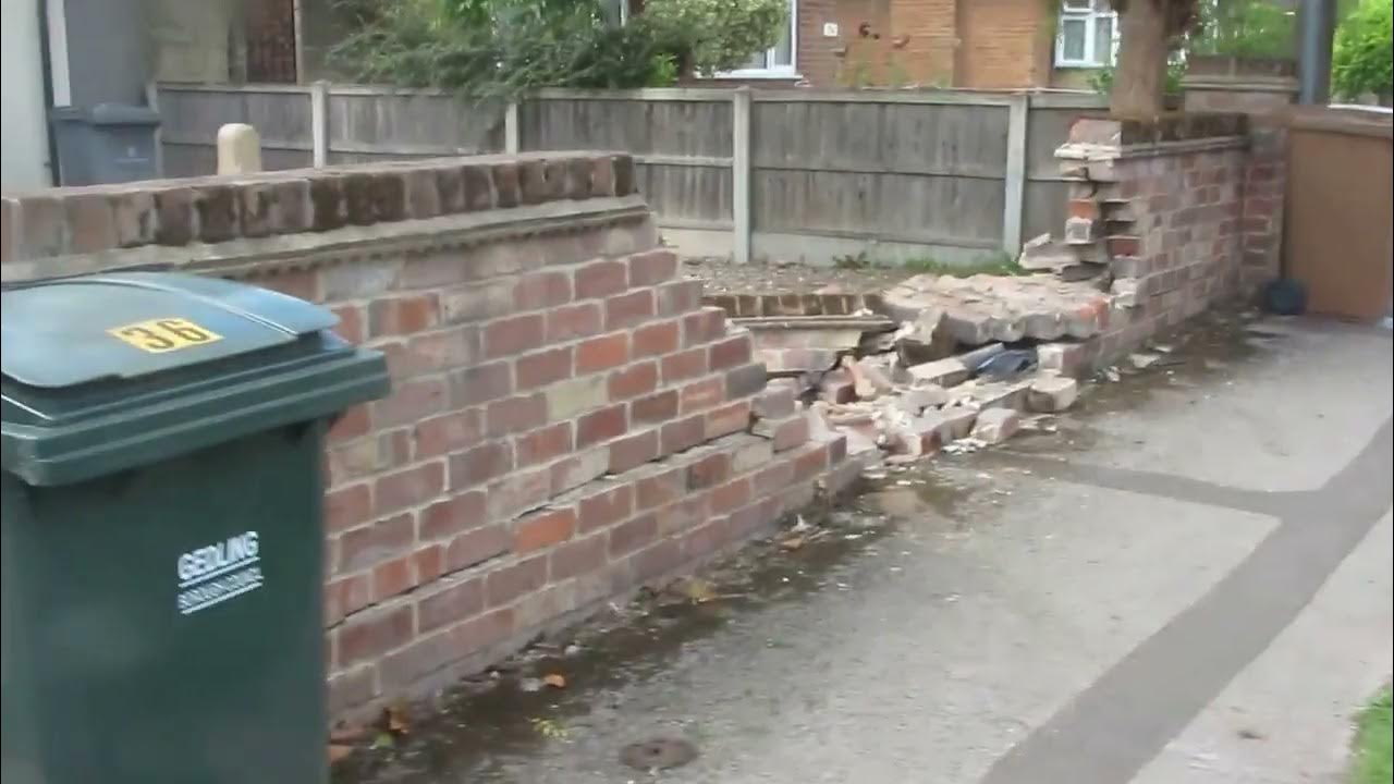 Vernon Crescent, Ravenshead, Notts, Thur 14 Aug 13 YouTube