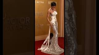 Teyana Taylor Daughter Helps Fix Her  Dress At Actor Awards