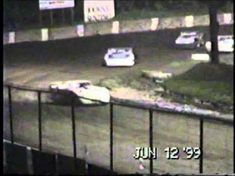 Chris Carlson Racing Hales Corners Speedway June 12th 1999 - YouTube
