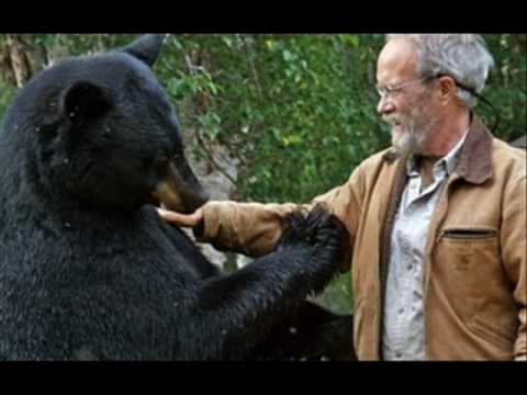 People who live with wild animals - YouTube