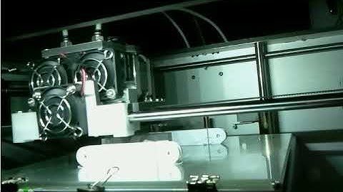 My first 3d print timelapse.