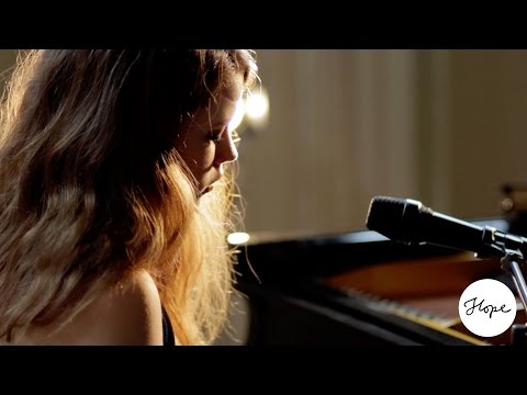 Hope - I Can't Help Falling In Love With You (Acoustic cover)