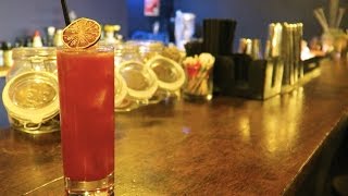 DIY Christmas Cocktails: Collins' Christmas Cranberry
