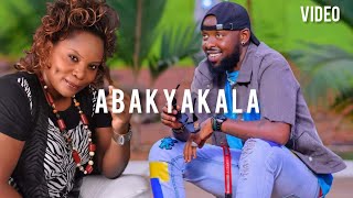 Eddy Kenzo Ft Chance Nalubega - Abakyakala Mukyakale Remix Video